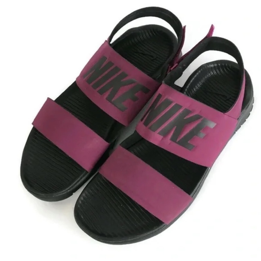 Nike Women's
Purple Tenjun
Athletic
Slingback Sandal sz US 9
